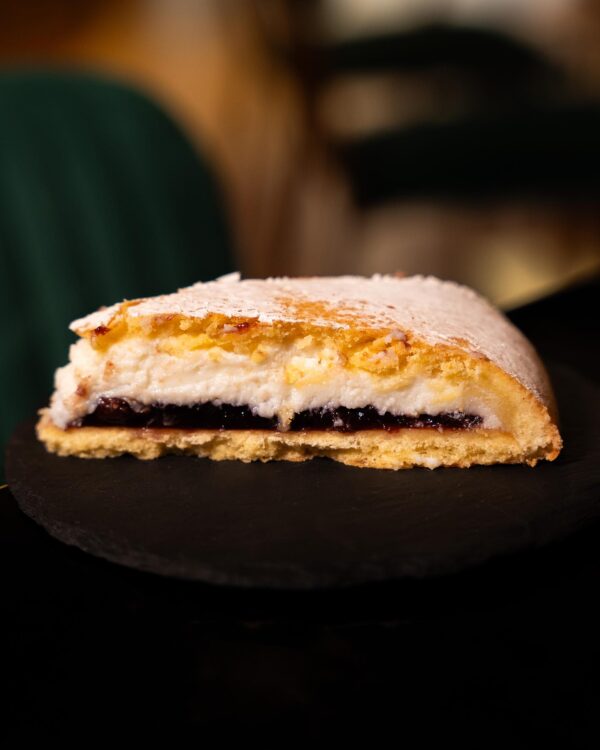 Crostata di Visciola e Ricotta (Consigliate 12 Fette)